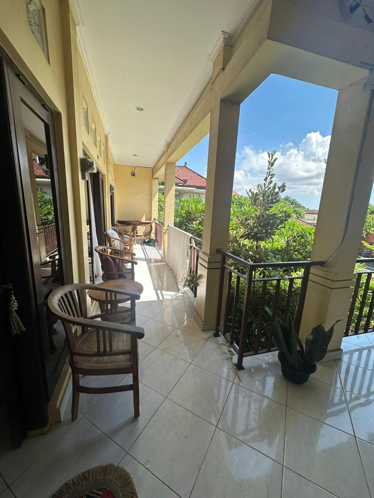 Sari Buana Bed & Breakfast Kuta  Ngoại thất bức ảnh
