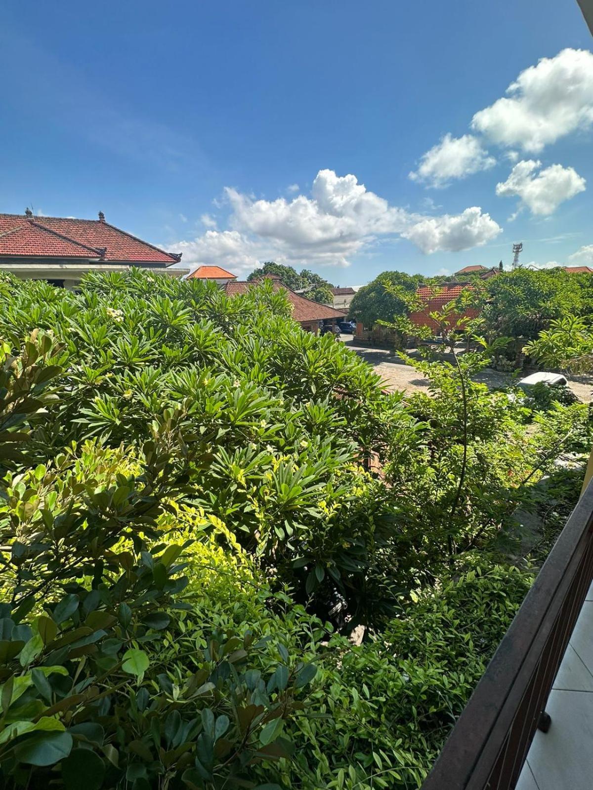 Sari Buana Bed & Breakfast Kuta  Ngoại thất bức ảnh