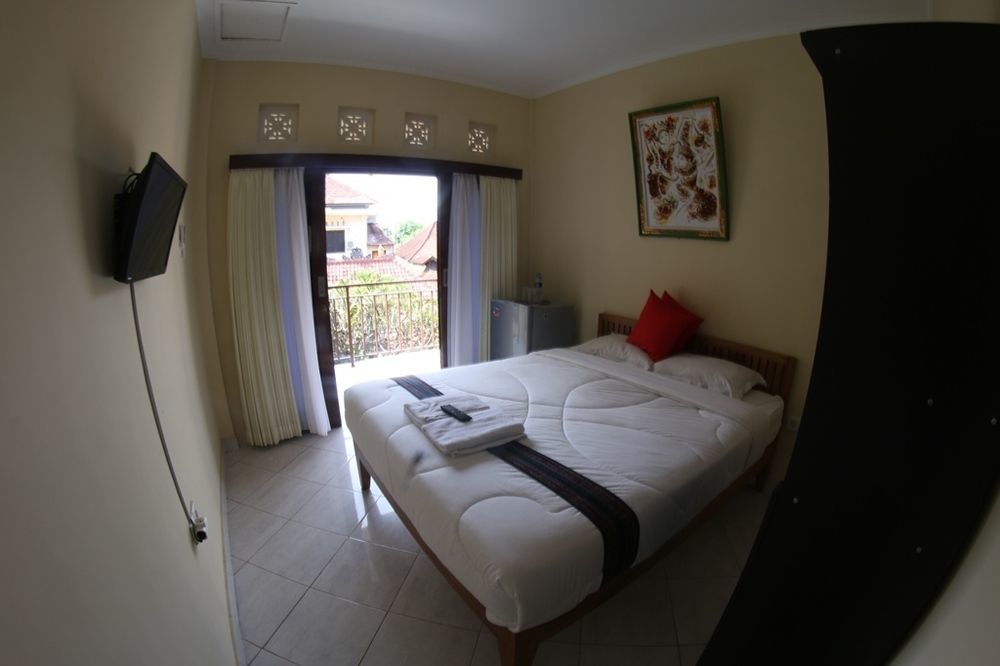Sari Buana Bed & Breakfast Kuta  Ngoại thất bức ảnh