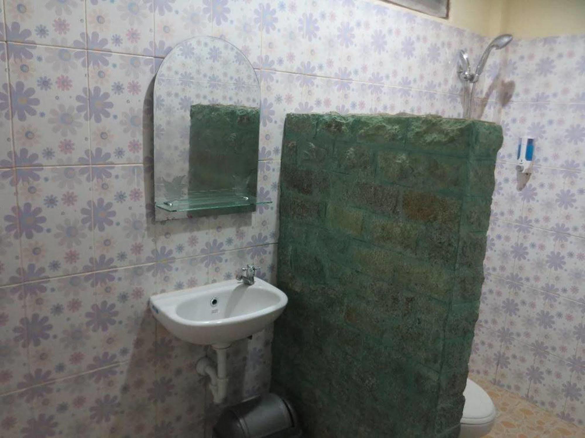 Sari Buana Bed & Breakfast Kuta  Ngoại thất bức ảnh