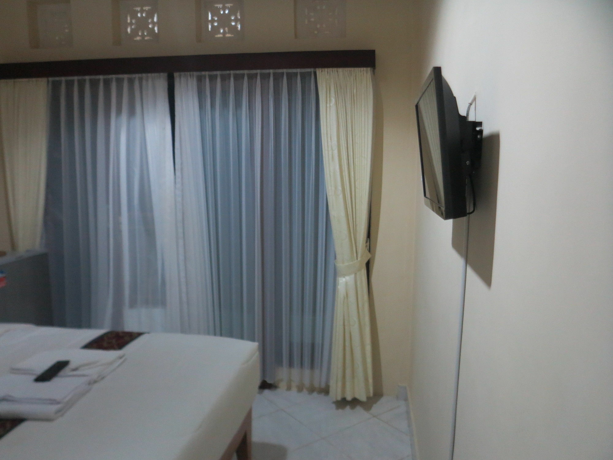 Sari Buana Bed & Breakfast Kuta  Ngoại thất bức ảnh
